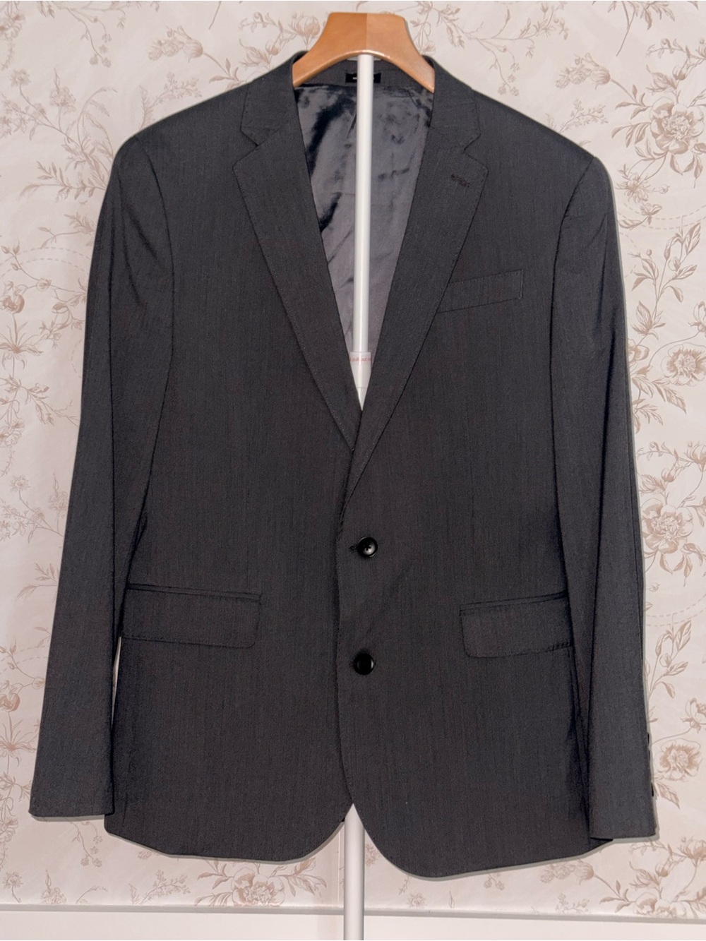 jf j.ferrar Charcoal Two-Button Sport Coat